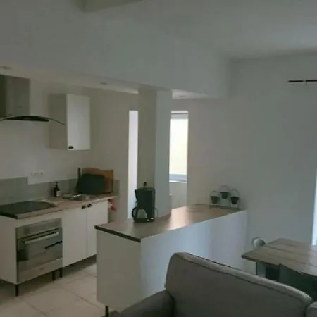 Au Doux Clocher Дом отдыха