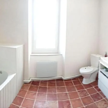 Au Doux Clocher Дом отдыха