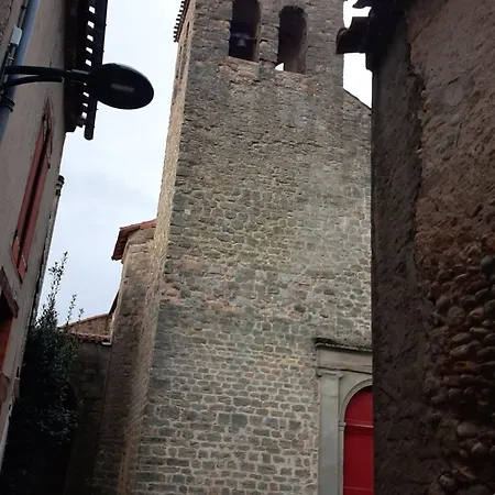 Au Doux Clocher * Pieusse